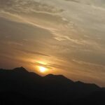 احقر انسان في هذي الدنيا هو من يخلص شغلة منك ويدبك